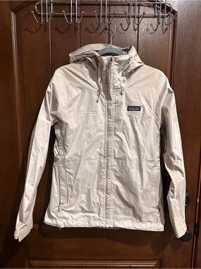 Patagonia Women’s Hooded Shell Jacket — Cream